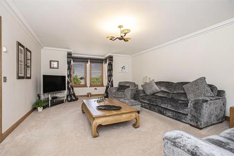 4 bedroom detached bungalow for sale, 36A Curling Knowe, Crossgates, KY4 8AX