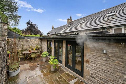 4 bedroom house for sale, Queen Street, Tideswell, Buxton