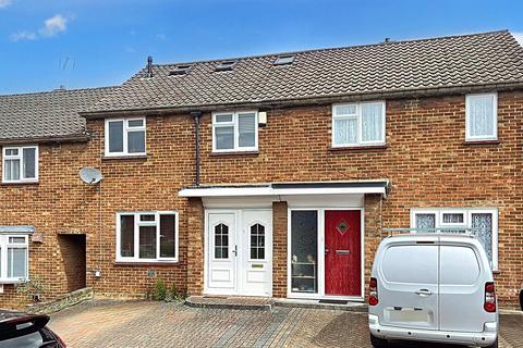 3 bedroom terraced house to rent, The Hoo, Harlow CM17