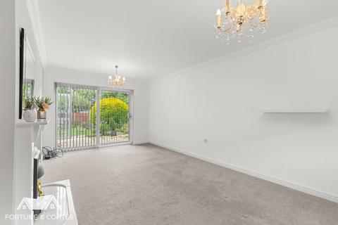 2 bedroom end of terrace house for sale, Broadfield, Harlow