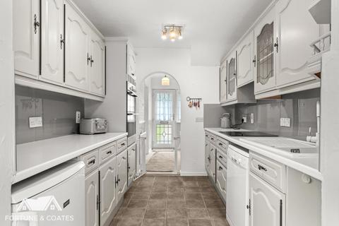 137 Broadfield, Harlow, CM20 3PY