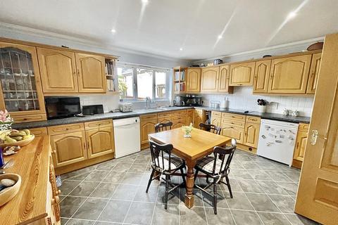 4 bedroom detached house for sale, Grove Court Mews, Pembroke