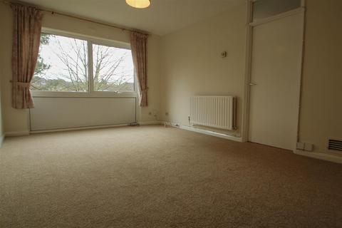 2 bedroom apartment to rent, Upper Gordon Road, Camberley GU15