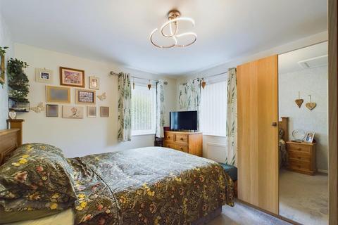 4 Forge Close, Bempton, Bridlington, YO15 1LX
