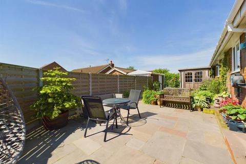 4 Forge Close, Bempton, Bridlington, YO15 1LX