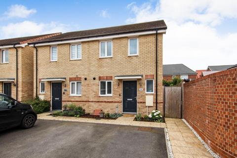 2 bedroom semi-detached house for sale, Rutherford Crescent, Leighton Buzzard