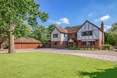 2 High Trees, Stock, Ingatestone, CM4 9DQ