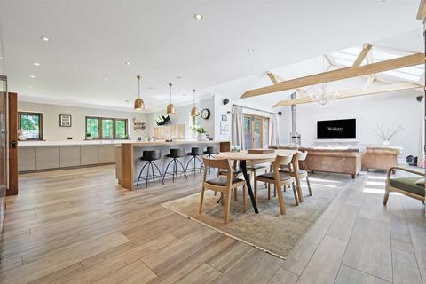 2 High Trees, Stock, Ingatestone, CM4 9DQ
