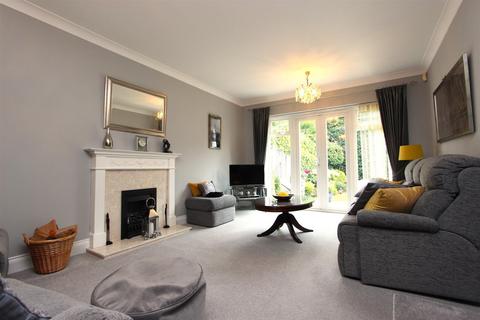 4 bedroom detached house for sale, Marlborough Mews, Banstead