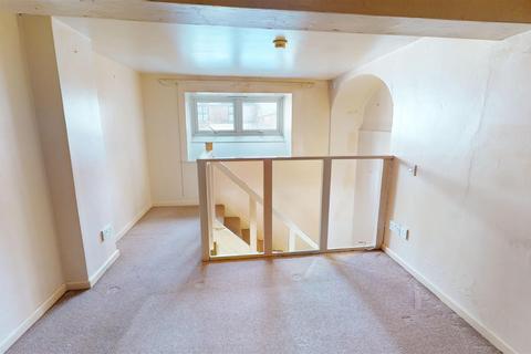 1 bedroom ground floor flat for sale, High Street