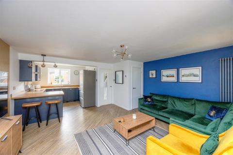 10 Oldale Close, Sheffield, S13 7ND