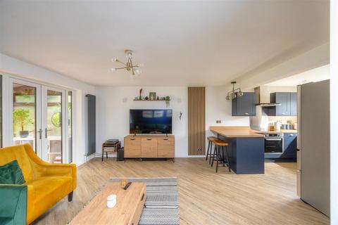 10 Oldale Close, Sheffield, S13 7ND