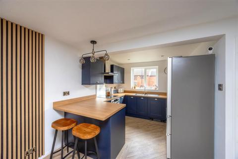 10 Oldale Close, Sheffield, S13 7ND