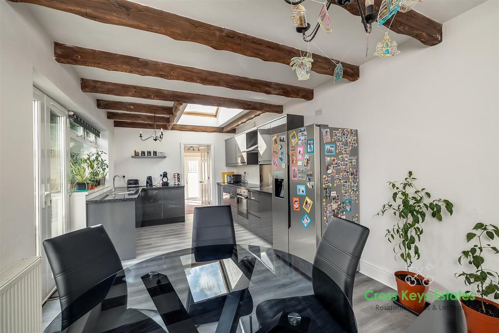 Kitchen/Breakfast Room