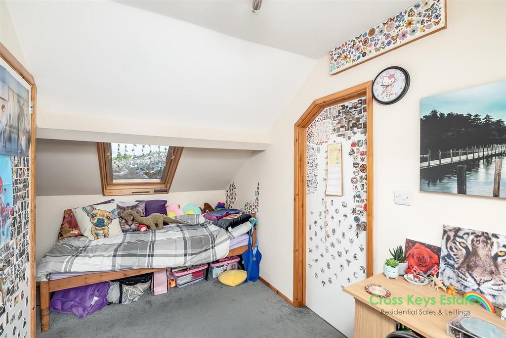 Loft Room 1