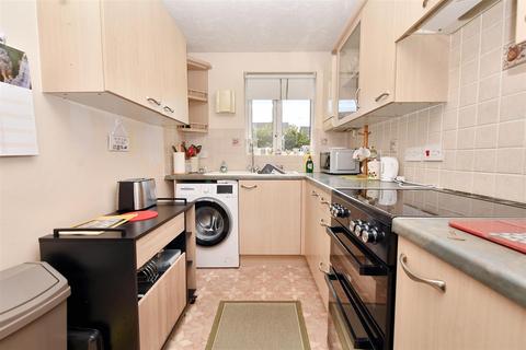 2 bedroom end of terrace house for sale, Penrith Way, Eastbourne