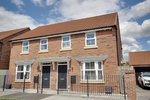 3 bedroom semi-detached house for sale, Lawrance Avenue, Anlaby