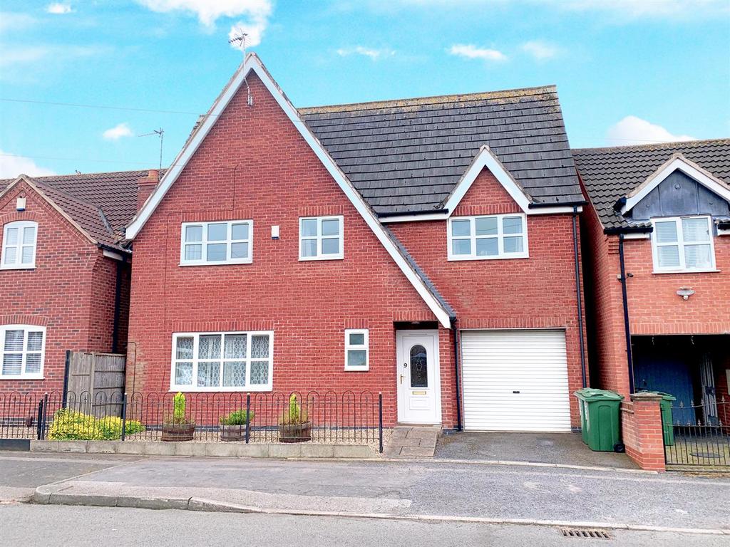 Pevensey Road, Loughborough 4 bed detached house for sale £290,000