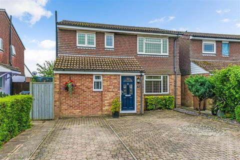 4 bedroom detached house for sale, Olivers Meadow, Westergate