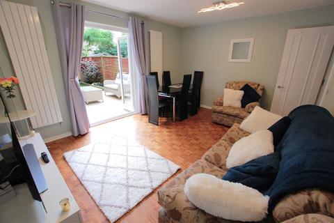 2 bedroom end of terrace house for sale, The Sidings, Ellenbrook, Hatfield