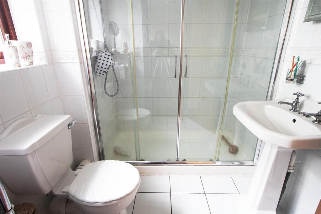 Ensuite.jpg