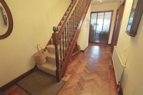 38 Downham Road, Ramsden Heath, Billericay, CM11 1PZ