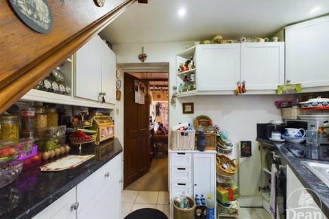 2 bedroom cottage for sale, Crown Lane, Lydney GL15