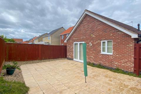 2 bedroom detached bungalow for sale, Carrel Road, Gorleston