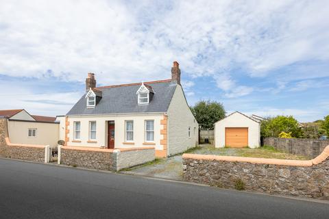 5 bedroom detached house for sale, La Rocquette, Castel, Guernsey