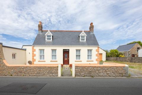 5 bedroom detached house for sale, La Rocquette, Castel, Guernsey