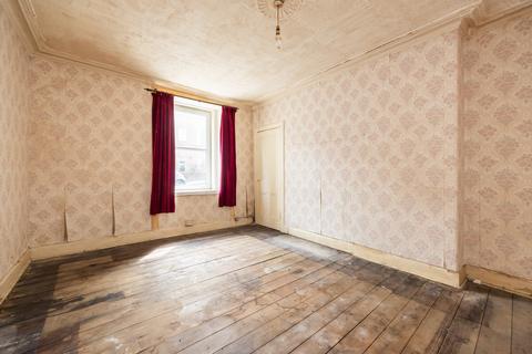 255/1 Newhaven Road, Edinburgh, EH6 4LQ
