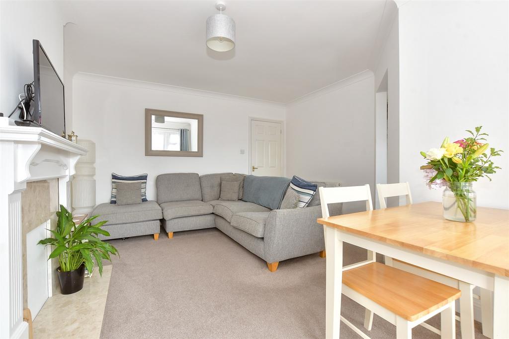 Lounge/ Dining Room