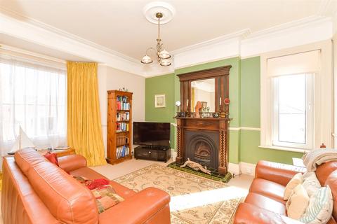 2 bedroom flat for sale, High Street, Sandown, Isle of Wight