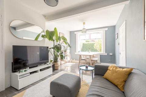 2 bedroom flat for sale, 16 Prestonfield Gardens, Edinburgh, EH16 5EA