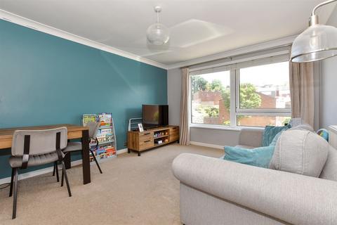 1 bedroom flat for sale, Pengarth Road, Bexley, Kent