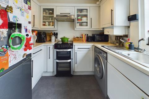 2 bedroom terraced house for sale, Parkside Avenue, Bexleyheath, Kent, DA7