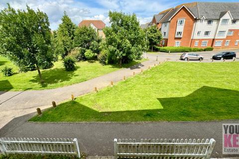 3 bedroom terraced house for sale, Page Road, Hawkinge, Folkestone, Kent CT18 7SF