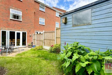 3 bedroom terraced house for sale, Page Road, Hawkinge, Folkestone, Kent CT18 7SF