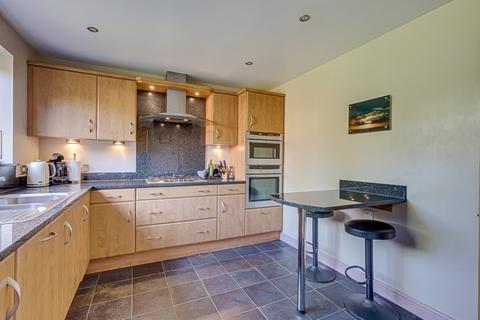 10 Sweet Briar Drive, Laindon, Basildon, SS15 4HA