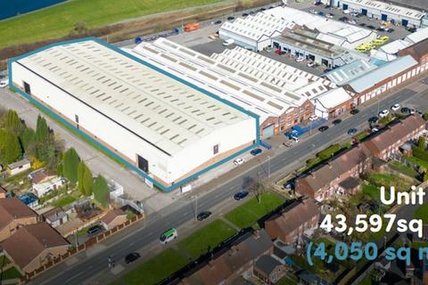 Industrial unit to rent, Arrow Trading Estate, Manchester M34