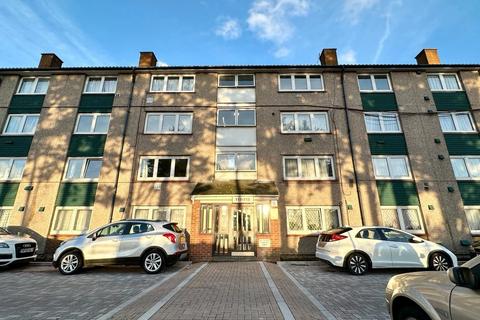 2 bedroom flat for sale, Green Lane, Hounslow, TW4