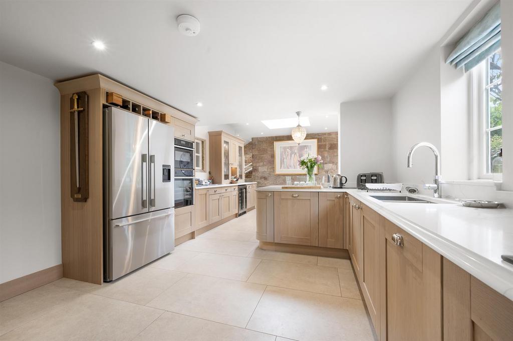 Kitchen - sink and breakfast bar.jpg