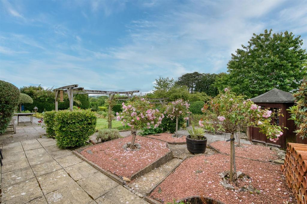 Garden - pergola and summer house.jpg