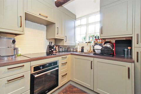 2 bedroom house to rent, Herne Street, Herne Bay