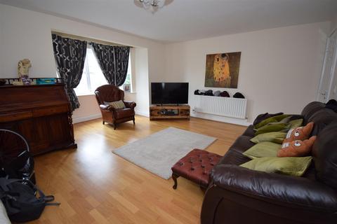 2 bedroom flat for sale, The Glebe, Westoe Road, South Shields