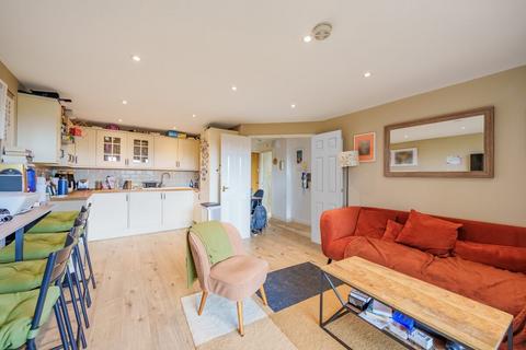 1 bedroom flat for sale, Glaisher Street London SE8