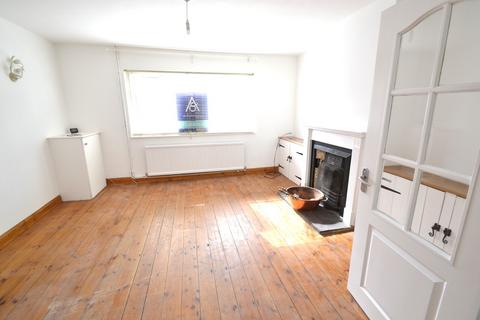 3 bedroom terraced house for sale, High Street, Buckinghamshire MK18