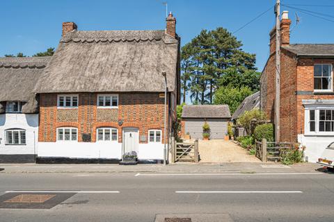 3 bedroom house for sale, Sheep Street, Buckingham MK18