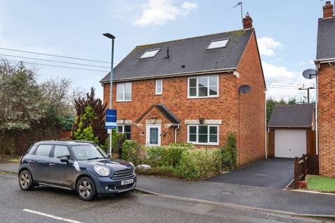 Honeycroft Stoke Road, Bishops Cleeve, Cheltenham, GL52 7RT