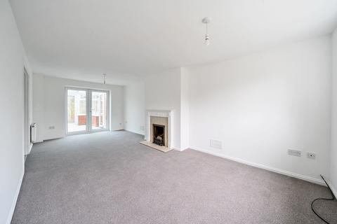 Honeycroft Stoke Road, Bishops Cleeve, Cheltenham, GL52 7RT